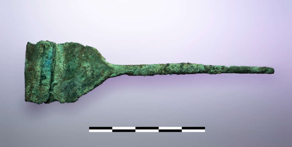 bronzezeitliche Rudernadel