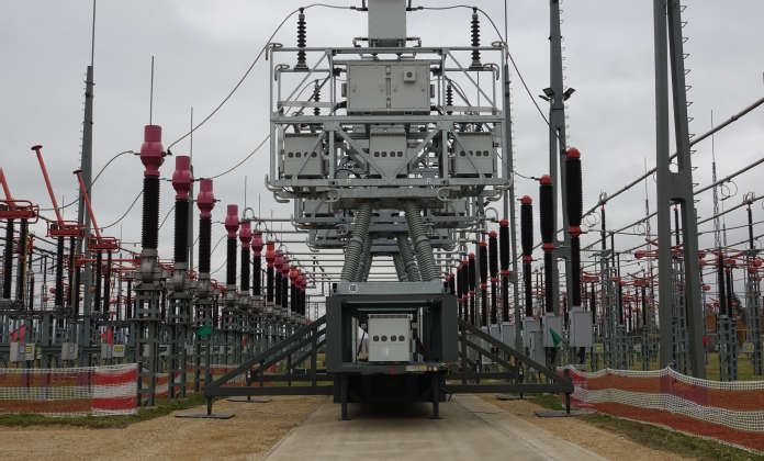 Leistungselektronikbasierte Komponenten im Einsatz in einem Umspannwerk der APG