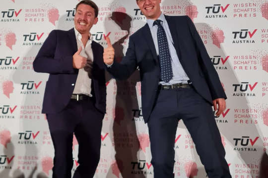 TÜV-Wissenschaftspreis_CopyAPG.jpg