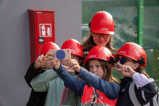 A Rare Insight into Our Power Supply: More Than 600 Visitors to the APG ...