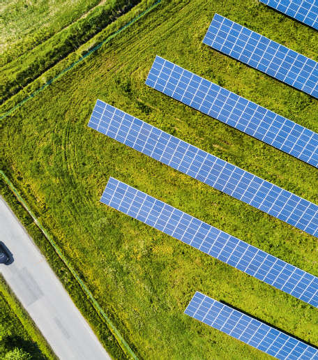 APG_Energiewendet_Photovoltaik_Wiese_RGB.tif
